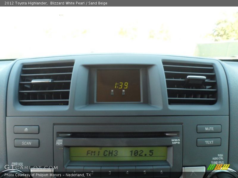Blizzard White Pearl / Sand Beige 2012 Toyota Highlander