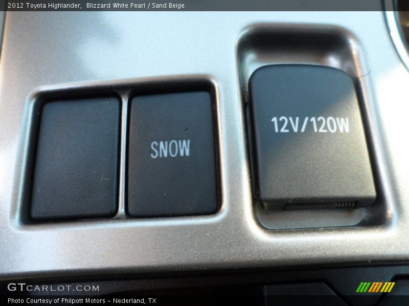 Blizzard White Pearl / Sand Beige 2012 Toyota Highlander