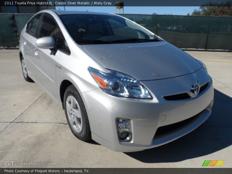 Front 3/4 View of 2011 Prius Hybrid III