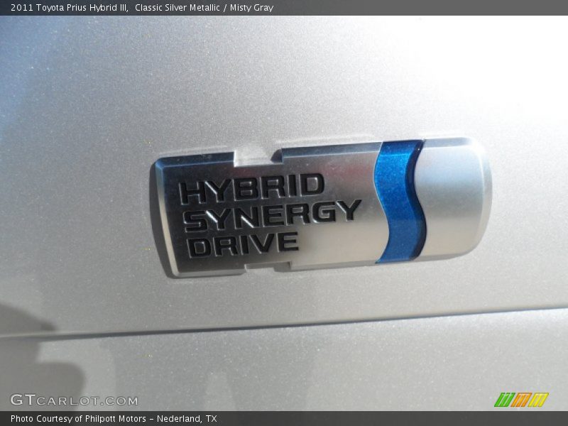  2011 Prius Hybrid III Logo