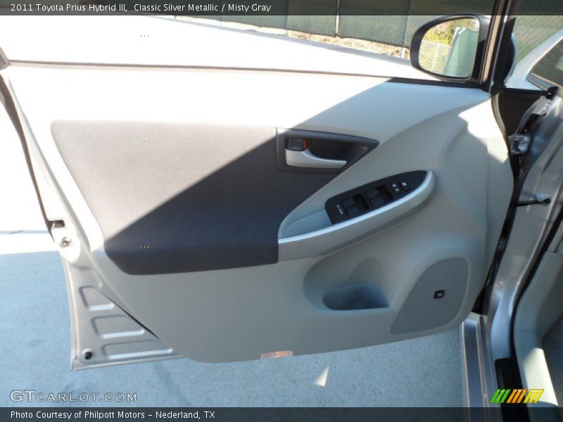 Classic Silver Metallic / Misty Gray 2011 Toyota Prius Hybrid III