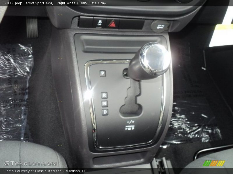 Bright White / Dark Slate Gray 2012 Jeep Patriot Sport 4x4