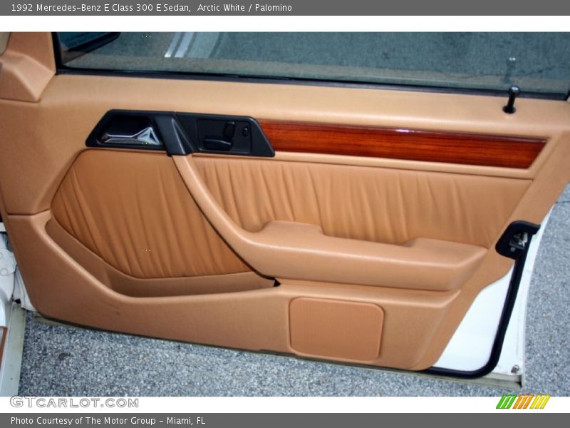 Door Panel of 1992 E Class 300 E Sedan