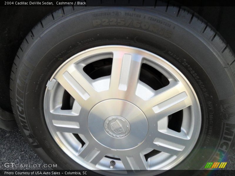 Cashmere / Black 2004 Cadillac DeVille Sedan