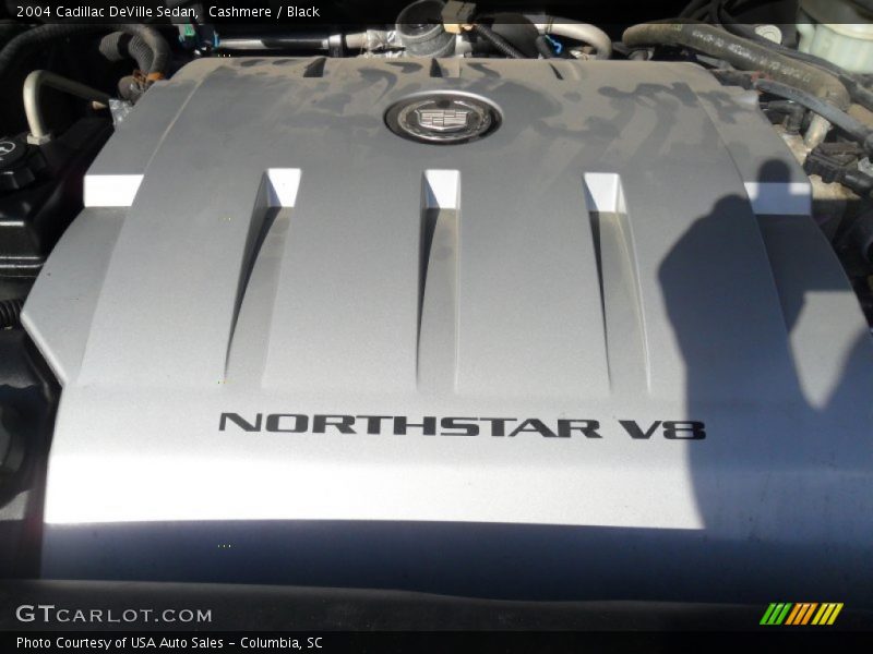 Cashmere / Black 2004 Cadillac DeVille Sedan