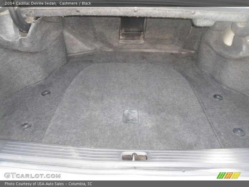 Cashmere / Black 2004 Cadillac DeVille Sedan