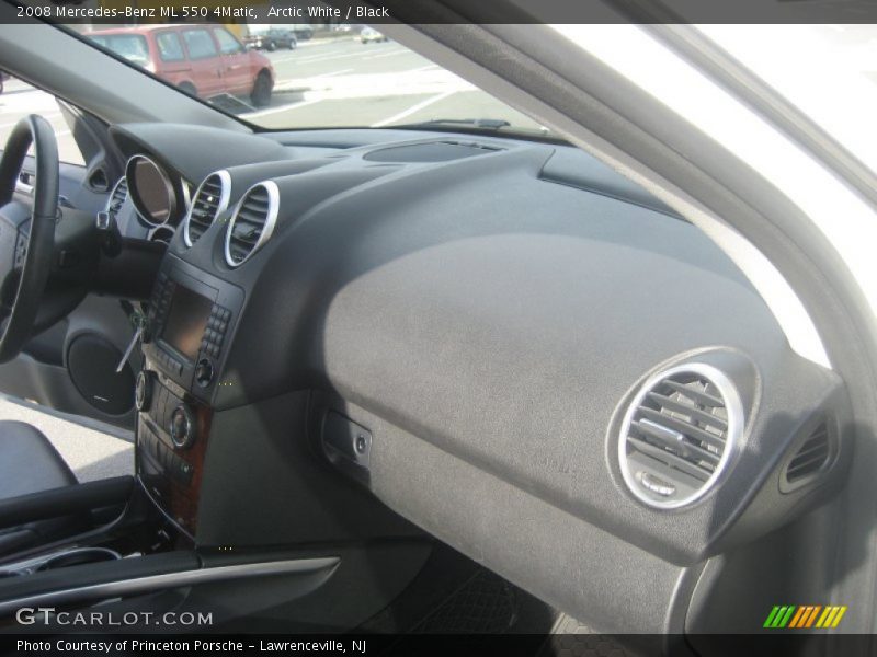 Arctic White / Black 2008 Mercedes-Benz ML 550 4Matic