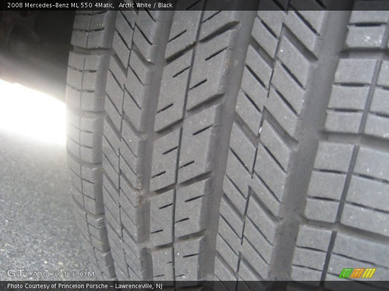 Arctic White / Black 2008 Mercedes-Benz ML 550 4Matic