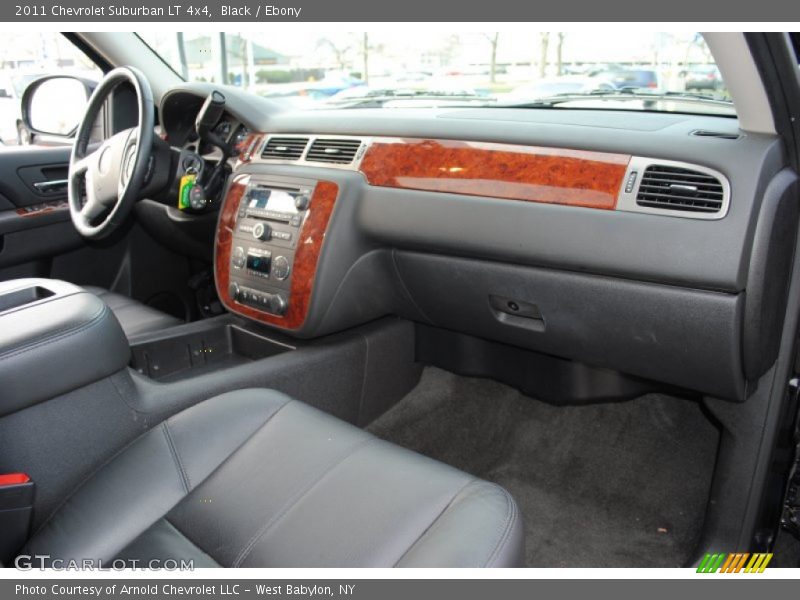 Black / Ebony 2011 Chevrolet Suburban LT 4x4
