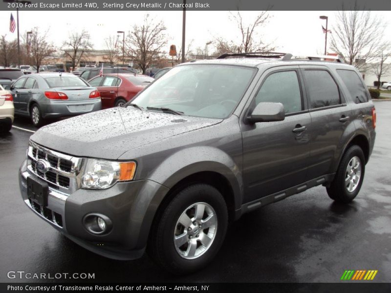 Front 3/4 View of 2010 Escape Limited 4WD