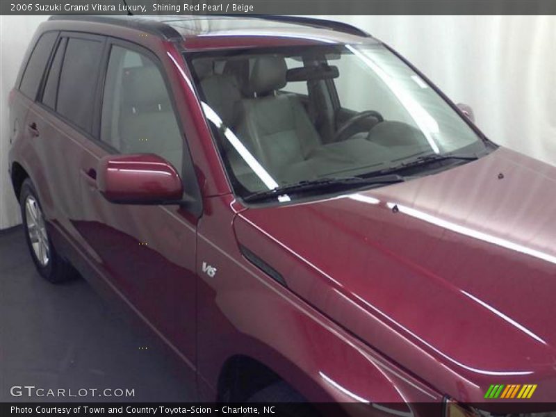 Shining Red Pearl / Beige 2006 Suzuki Grand Vitara Luxury
