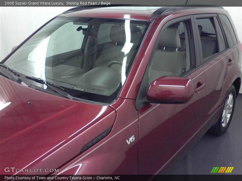 Shining Red Pearl / Beige 2006 Suzuki Grand Vitara Luxury