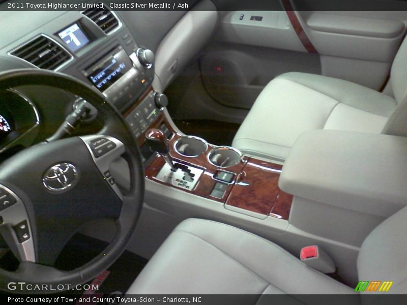 Classic Silver Metallic / Ash 2011 Toyota Highlander Limited