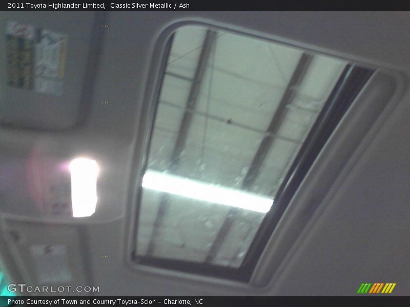 Classic Silver Metallic / Ash 2011 Toyota Highlander Limited