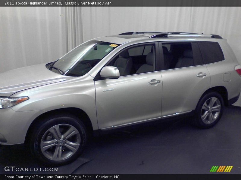 Classic Silver Metallic / Ash 2011 Toyota Highlander Limited