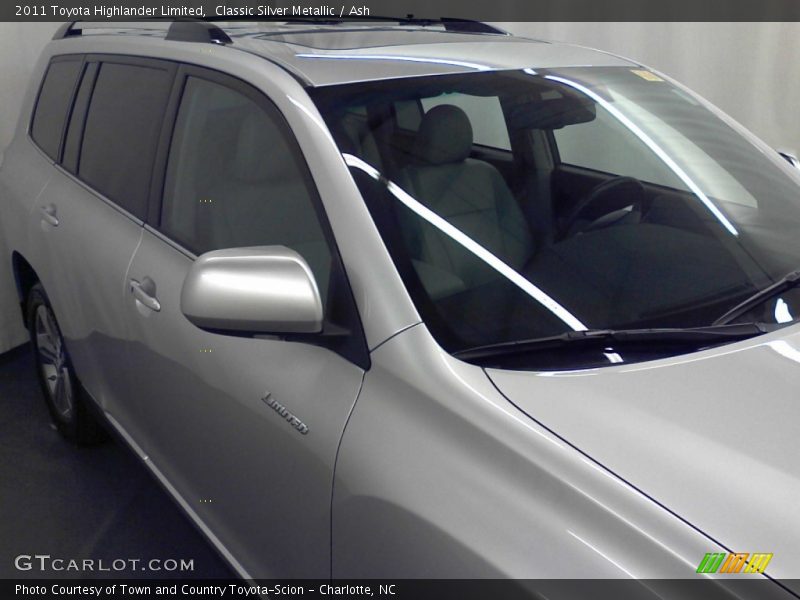 Classic Silver Metallic / Ash 2011 Toyota Highlander Limited