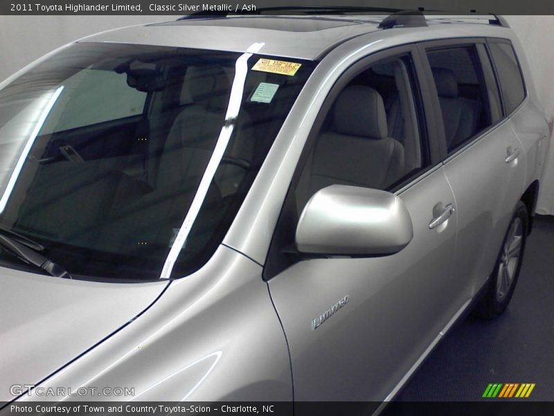Classic Silver Metallic / Ash 2011 Toyota Highlander Limited