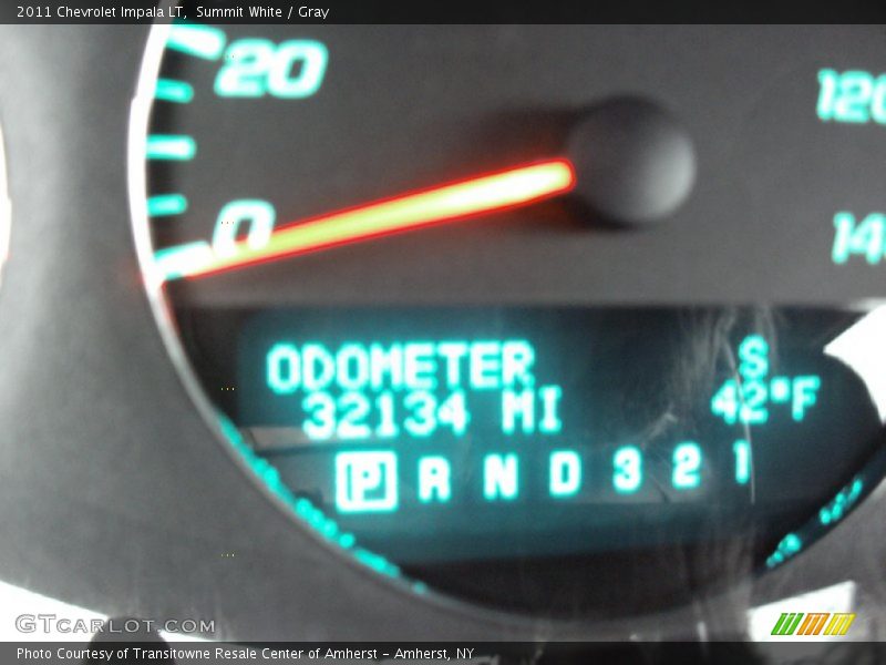 Summit White / Gray 2011 Chevrolet Impala LT