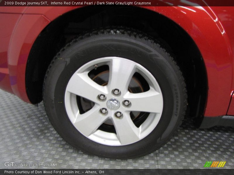 Inferno Red Crystal Pearl / Dark Slate Gray/Light Graystone 2009 Dodge Journey SXT