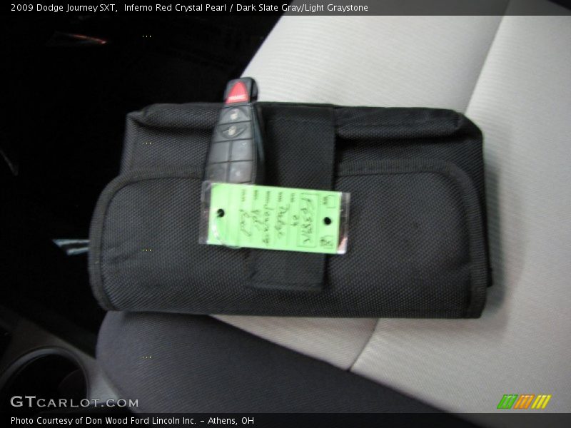Inferno Red Crystal Pearl / Dark Slate Gray/Light Graystone 2009 Dodge Journey SXT