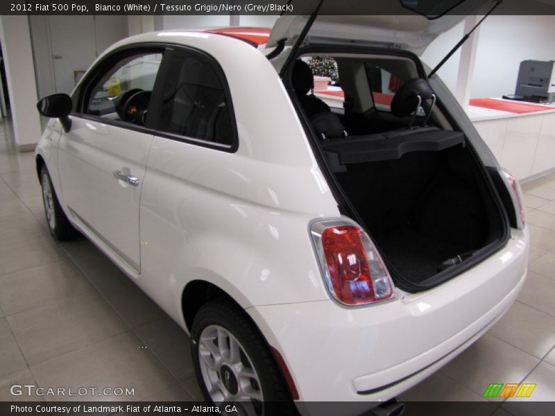 Bianco (White) / Tessuto Grigio/Nero (Grey/Black) 2012 Fiat 500 Pop