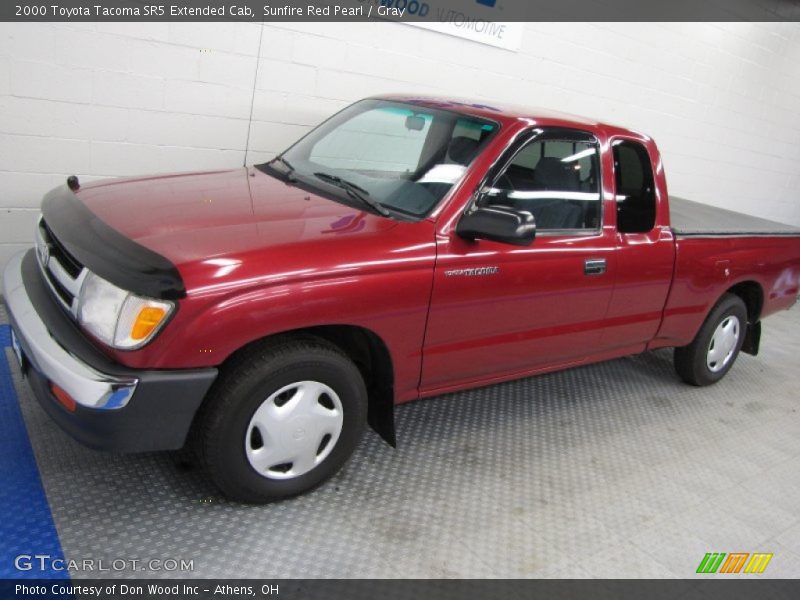 Sunfire Red Pearl / Gray 2000 Toyota Tacoma SR5 Extended Cab