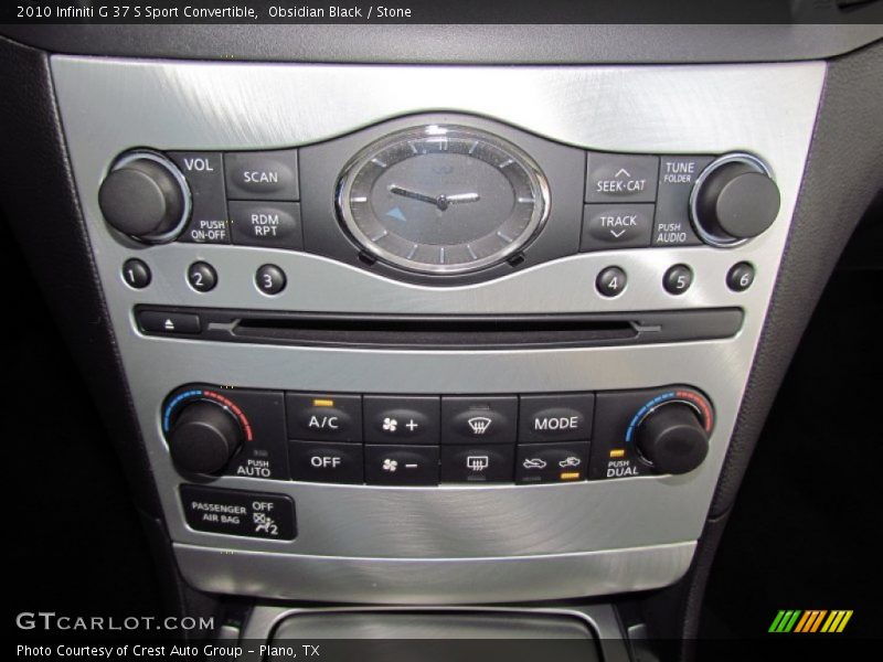 Controls of 2010 G 37 S Sport Convertible
