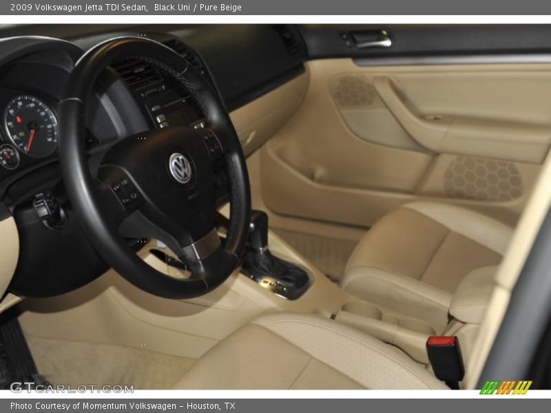 Black Uni / Pure Beige 2009 Volkswagen Jetta TDI Sedan