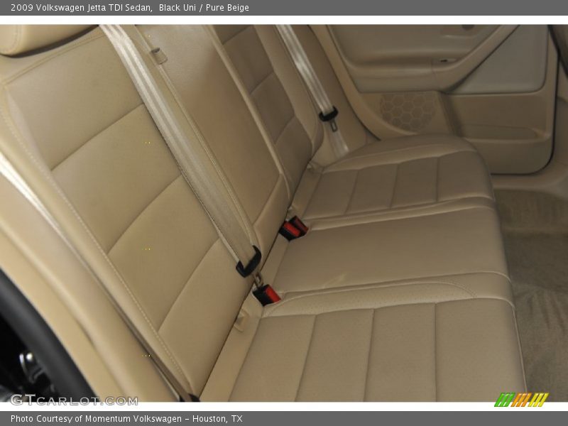 Black Uni / Pure Beige 2009 Volkswagen Jetta TDI Sedan