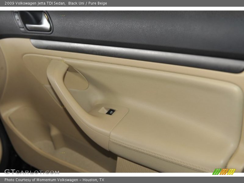 Black Uni / Pure Beige 2009 Volkswagen Jetta TDI Sedan