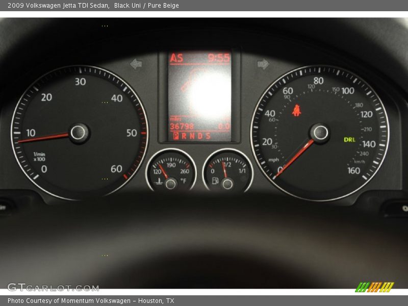 Black Uni / Pure Beige 2009 Volkswagen Jetta TDI Sedan