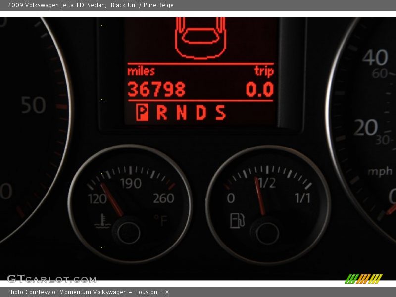 Black Uni / Pure Beige 2009 Volkswagen Jetta TDI Sedan