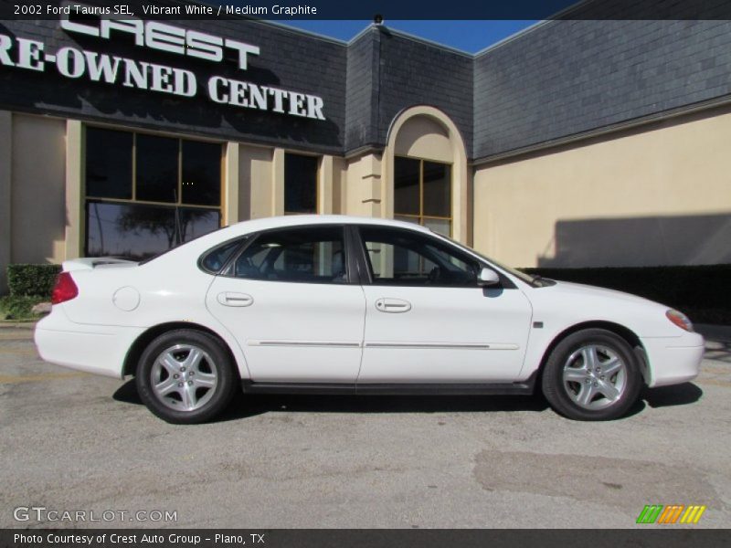 Vibrant White / Medium Graphite 2002 Ford Taurus SEL