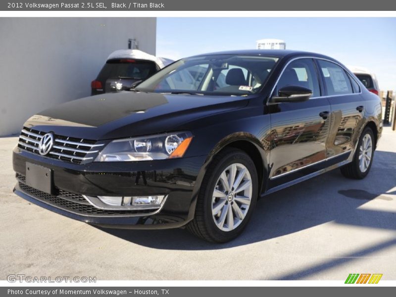 Black / Titan Black 2012 Volkswagen Passat 2.5L SEL