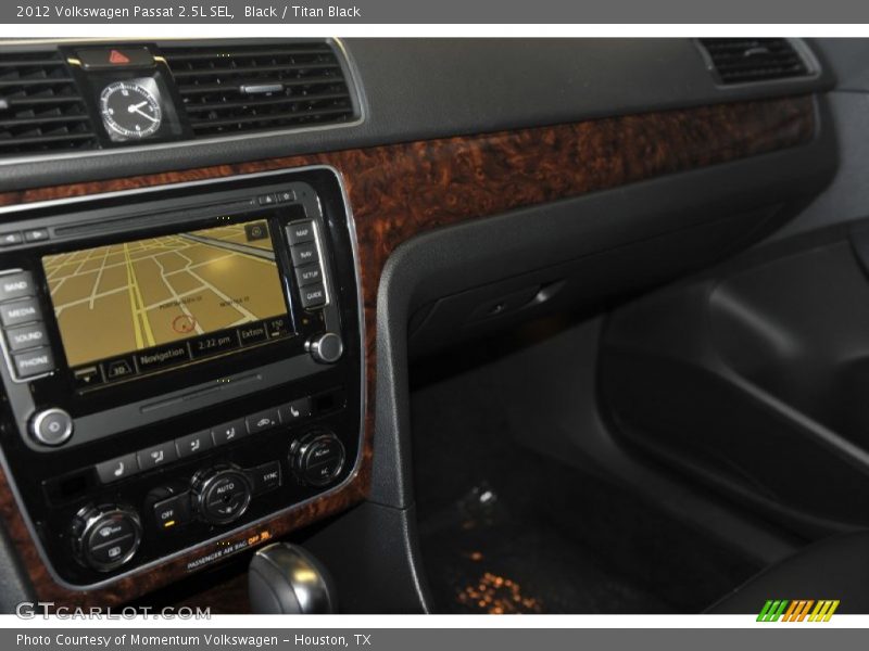 Black / Titan Black 2012 Volkswagen Passat 2.5L SEL