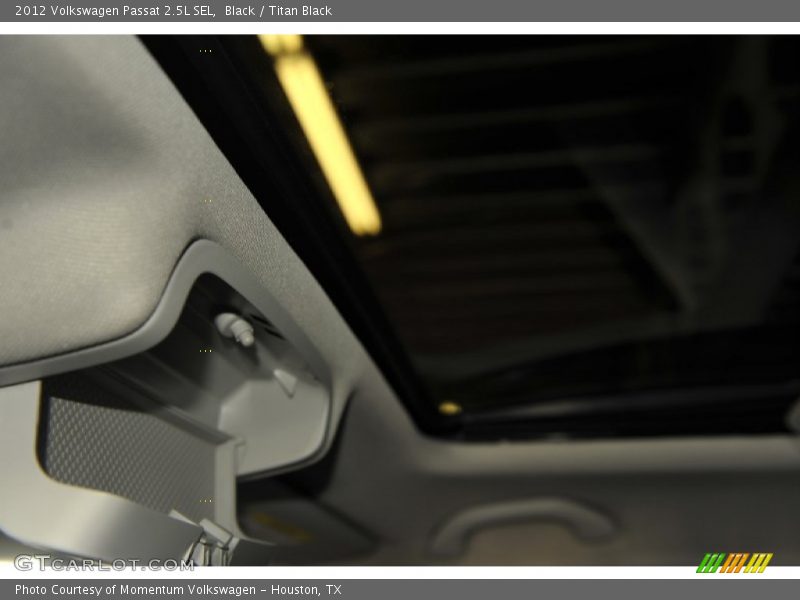 Black / Titan Black 2012 Volkswagen Passat 2.5L SEL