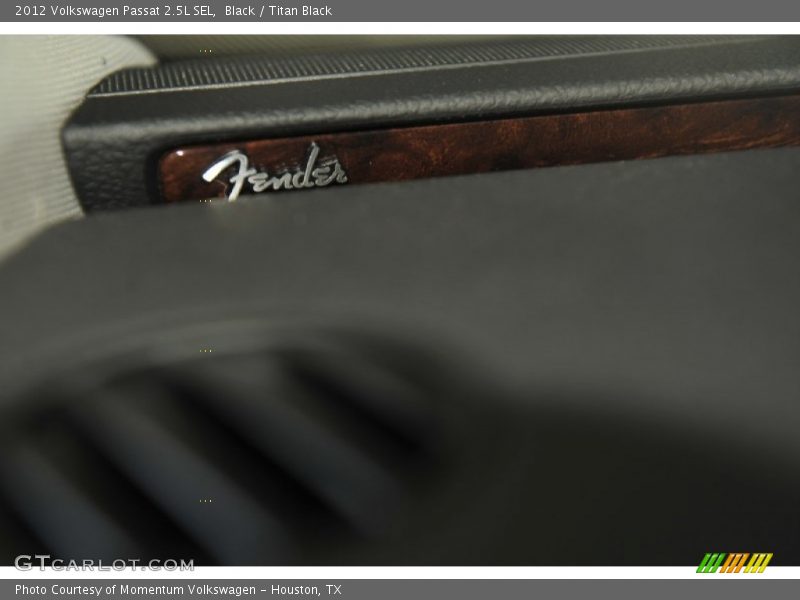 Black / Titan Black 2012 Volkswagen Passat 2.5L SEL