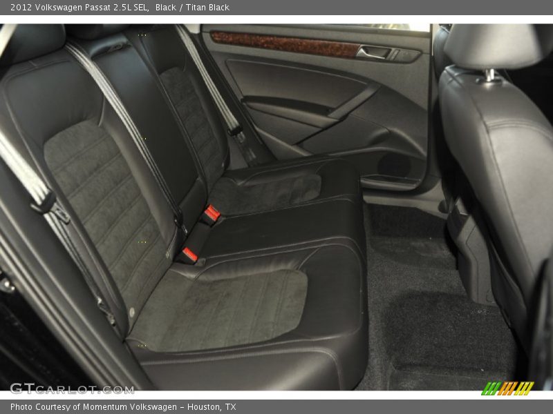 Black / Titan Black 2012 Volkswagen Passat 2.5L SEL