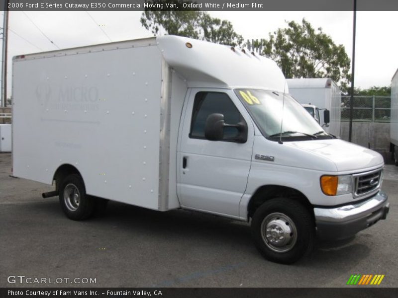 Oxford White / Medium Flint 2006 Ford E Series Cutaway E350 Commercial Moving Van