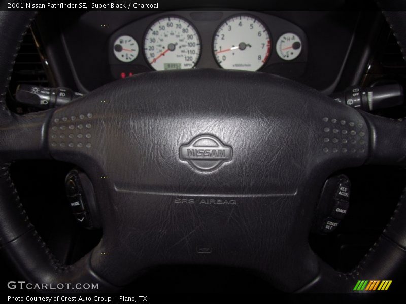 Super Black / Charcoal 2001 Nissan Pathfinder SE