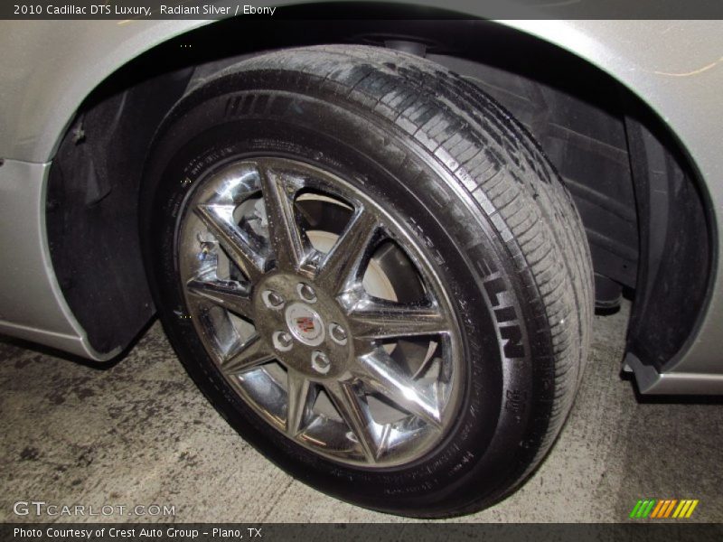 Radiant Silver / Ebony 2010 Cadillac DTS Luxury