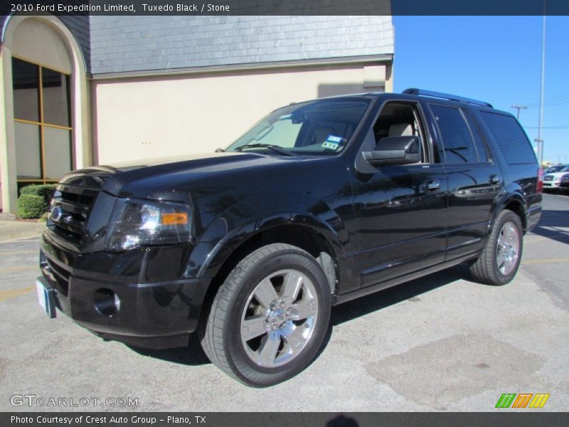 Front 3/4 View of 2010 Expedition Limited