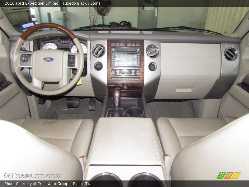Dashboard of 2010 Expedition Limited