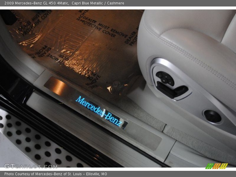 Capri Blue Metallic / Cashmere 2009 Mercedes-Benz GL 450 4Matic