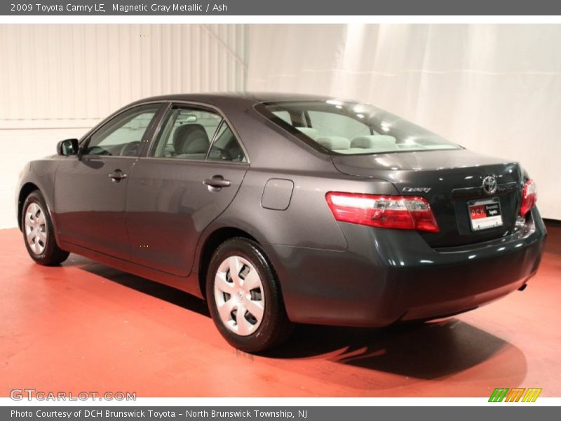 Magnetic Gray Metallic / Ash 2009 Toyota Camry LE