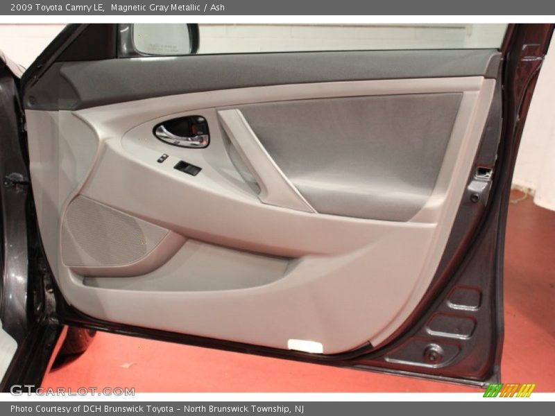 Magnetic Gray Metallic / Ash 2009 Toyota Camry LE