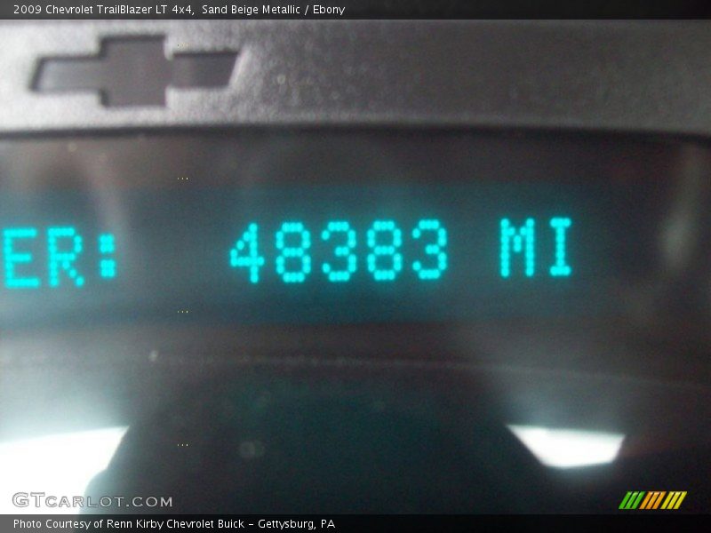 Sand Beige Metallic / Ebony 2009 Chevrolet TrailBlazer LT 4x4