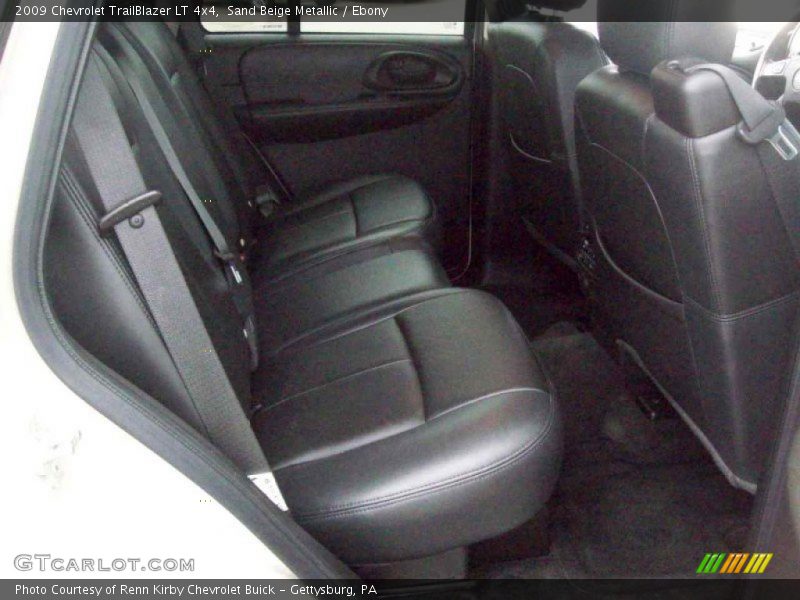 Sand Beige Metallic / Ebony 2009 Chevrolet TrailBlazer LT 4x4