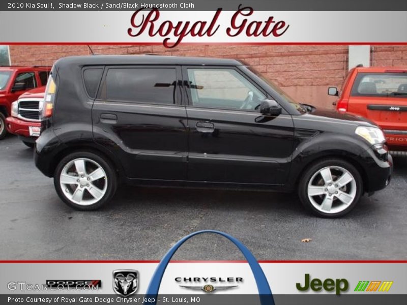 Shadow Black / Sand/Black Houndstooth Cloth 2010 Kia Soul !