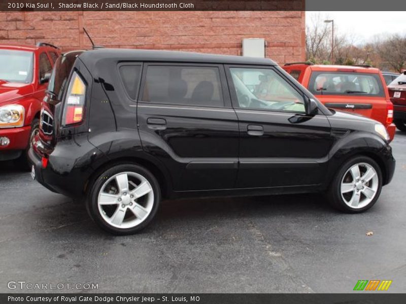 Shadow Black / Sand/Black Houndstooth Cloth 2010 Kia Soul !